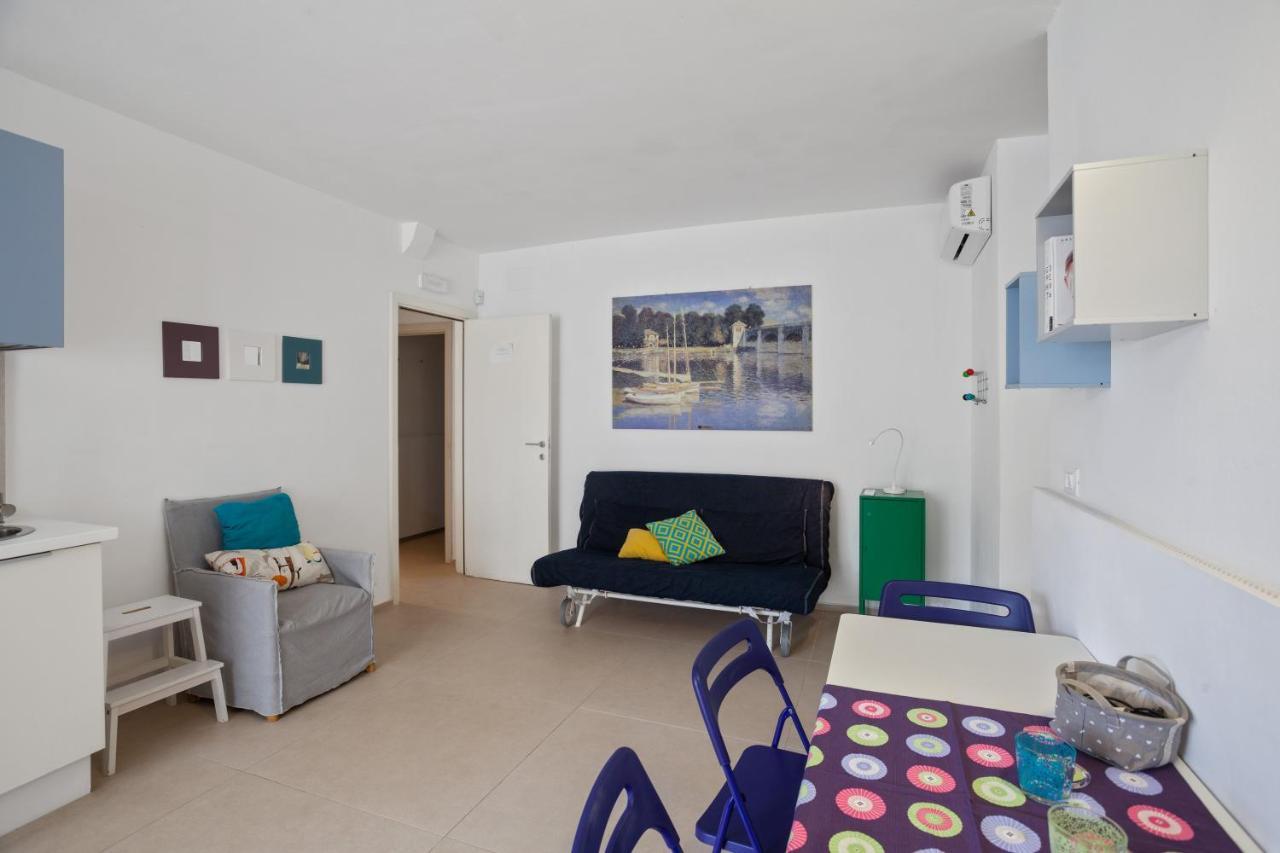 Casalmare Apartments One Step From The Sea Mola di Bari Exteriér fotografie